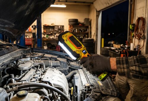 How Long Should a Rechargeable Work Light’s Battery Last?